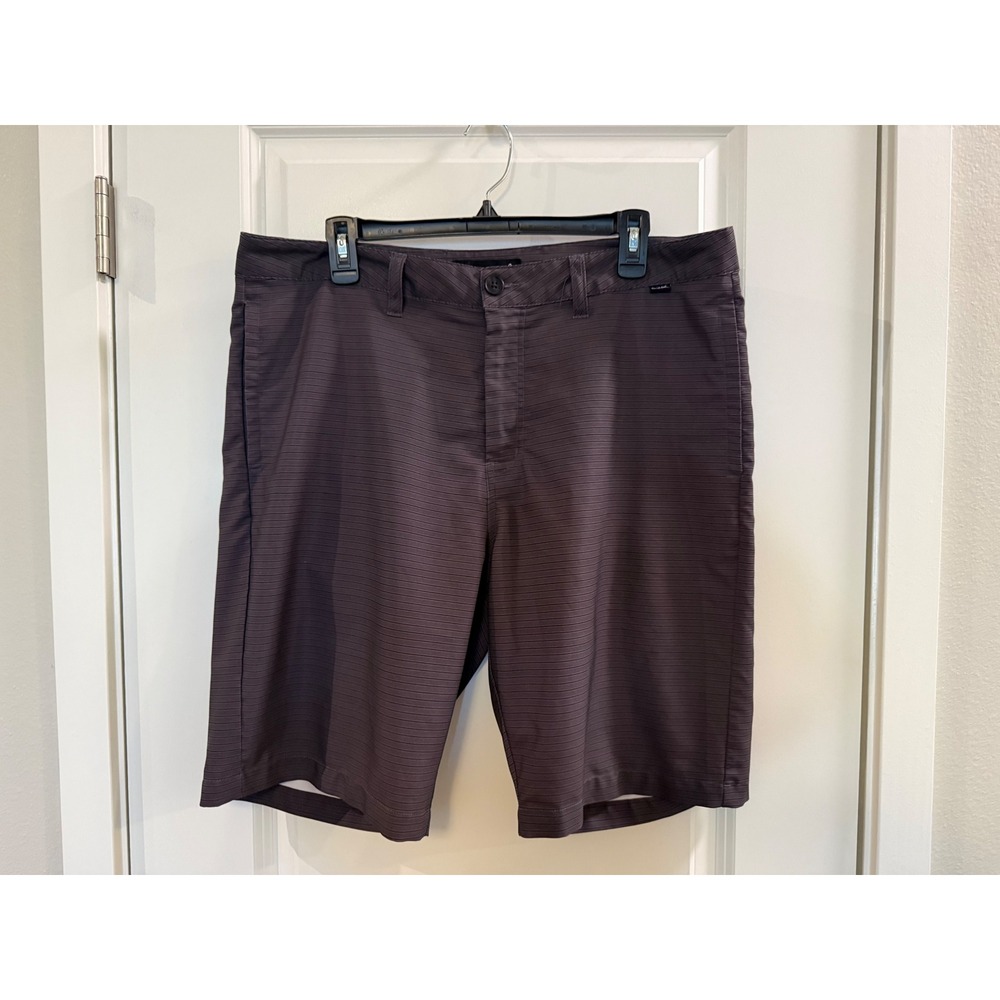 TravisMathew Mens Grey Micro Stripe Golf Shorts Size 36 Stretch Performance
